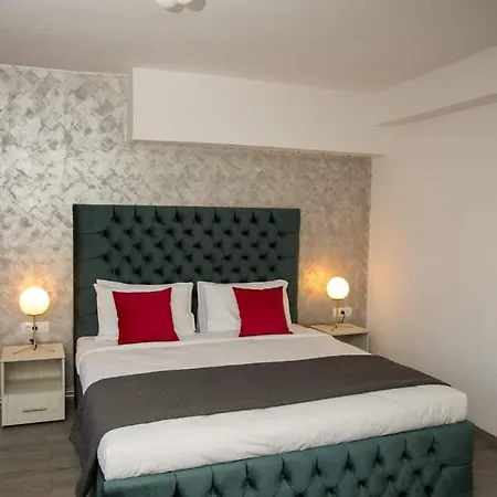 Vsa Boutique House Гостевой дом Брашов